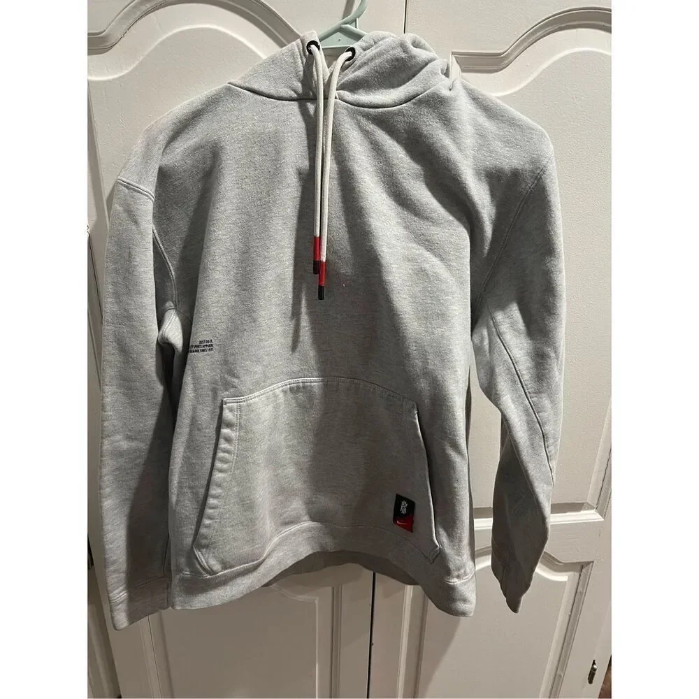 Nike Kyrie Hoodie Mens Small Hooded Sweatshirt Fleece Pullover Sweater